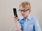 Специалисты Национального комитета по защите от неионизирующих излучений России выступили с инициативой запрета на любые виды рекламы мобильных телефонов, направленной на подростков и детей